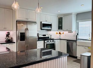 5108 Huck Finn Ln, Culver City, CA 90230