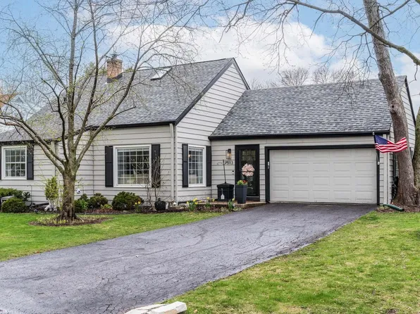 7513 North Crossway ROAD, Fox Point, WI 53217