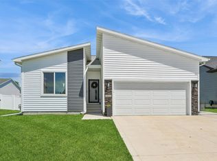 1011 Polk St, De Soto, IA 50069