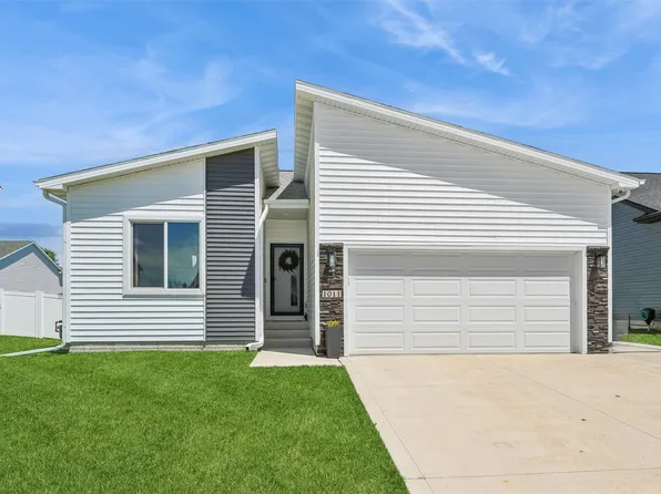 1011 Polk St, De Soto, IA 50069