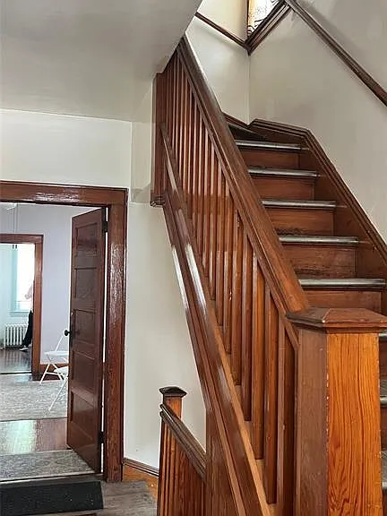 52 Christie Ave #1 — Photo 5