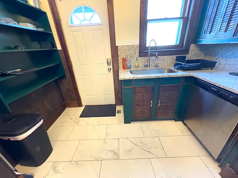 1209 Windsor Ave #5 — Photo 14