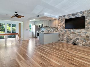 25 Colonial Club Dr APT 203, Boynton Beach, FL 33435
