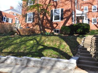 2810 S Abingdon St, Arlington, VA 22206
