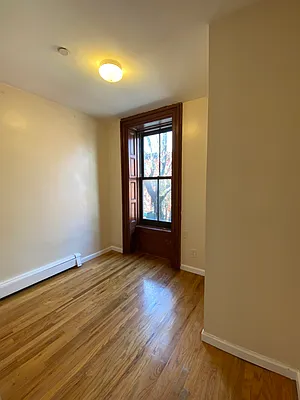 Rented by Brooklyn Heights Real Estate Inc | media 18
