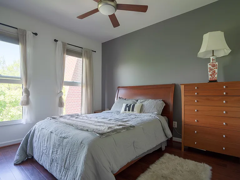 219 S Fremont Ave — Photo 10