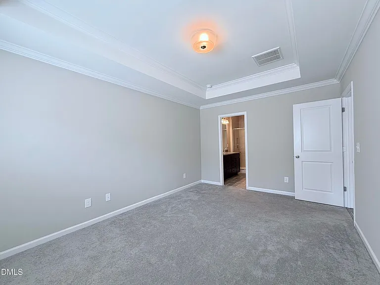 572 Chessie Sta — Photo 7