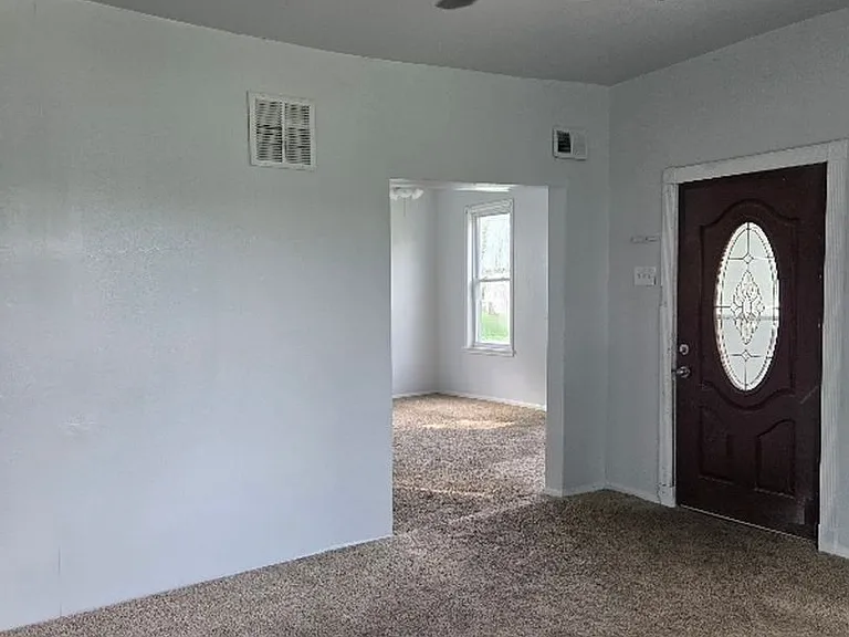 2502 Main St — Photo 7