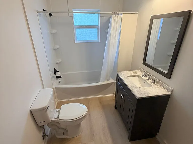 Remodeled One Bedroom Apartment in North Salem — Photo 8