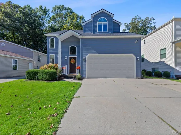 9368 Lakepointe Blvd, Algonac, MI 48001