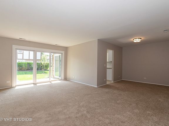 2nd image of 223 Coventry Cir #0