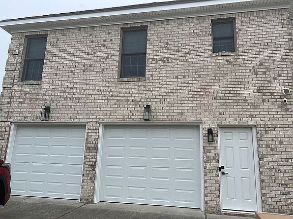 3rd image of 872 Los Colonis Dr