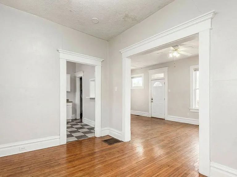 204 Chittenden Ave — Photo 6