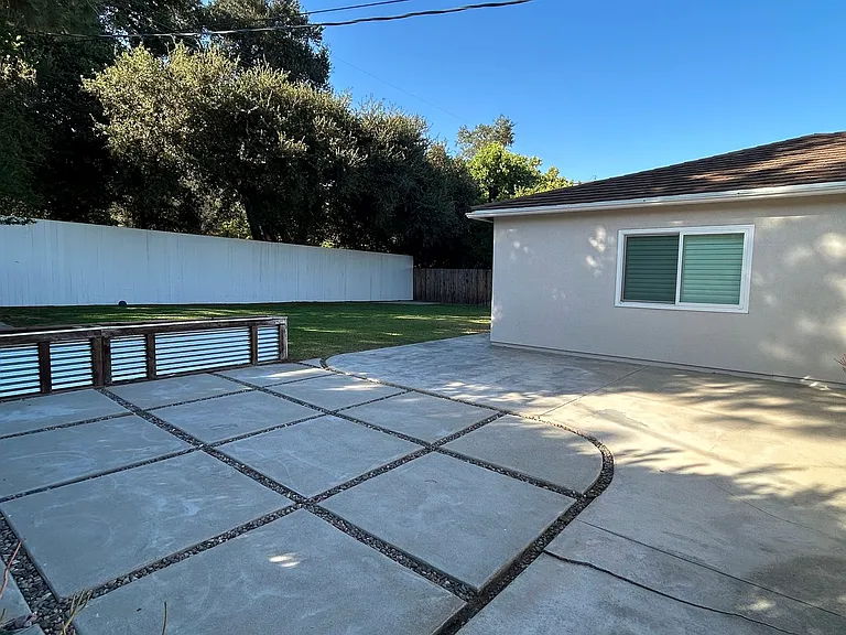 827 Hugo Reid Dr — Photo 16