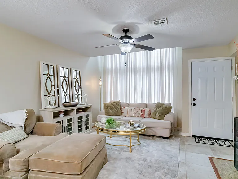 210 Long Plantation Blvd #D — Photo 2