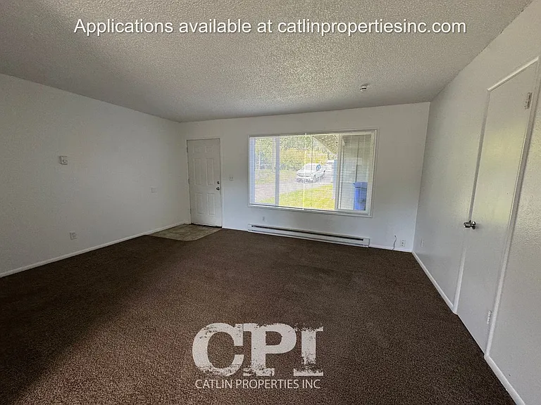 1110 N 1st Ave — Photo 4