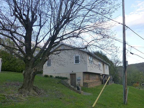 3rd image of 77 Scott Ave
