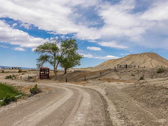 3rd image of 67247 Landfill Road
