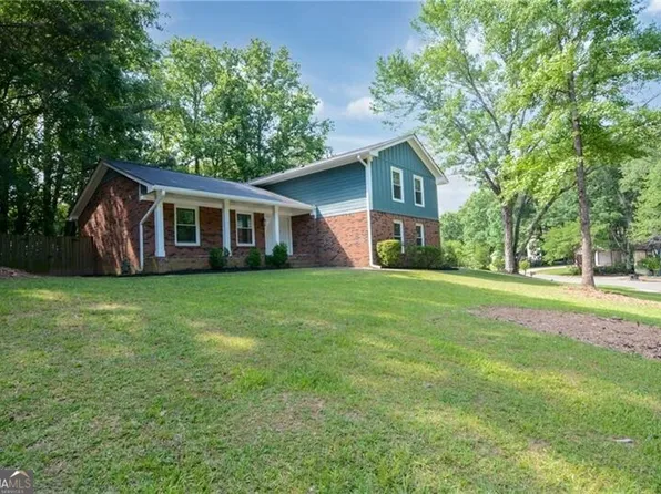 140 Ansley Ct, Roswell, GA 30076