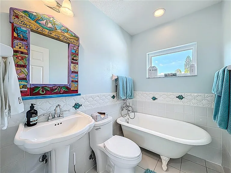 1810 E Sandpiper Rd — Photo 37