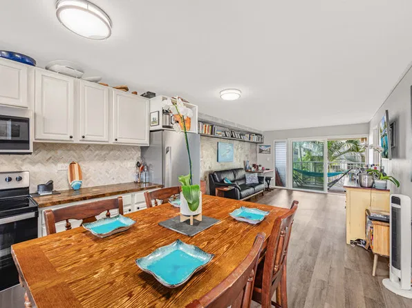 14 Aulike St APT 301, Kailua, HI 96734