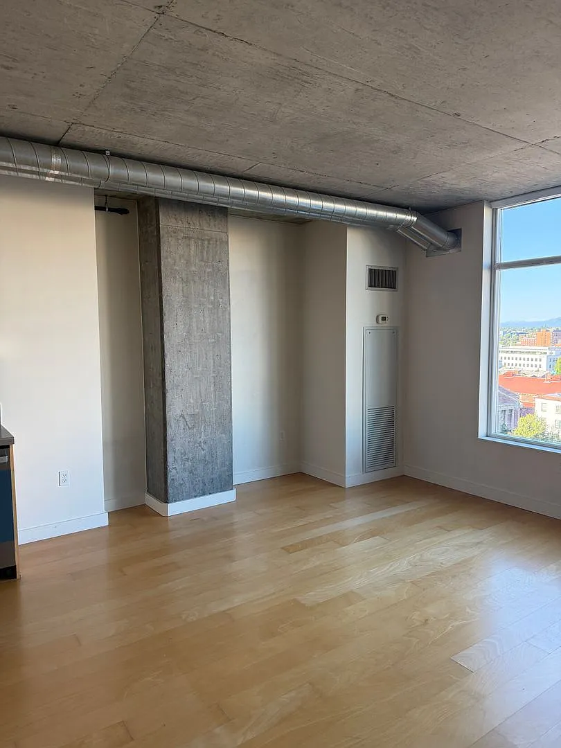 The Civic - 9th floor east facing studio w/parking/ most utilities/concierge/views — Photo 2