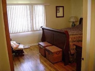 5th image of 326 Ash St #326