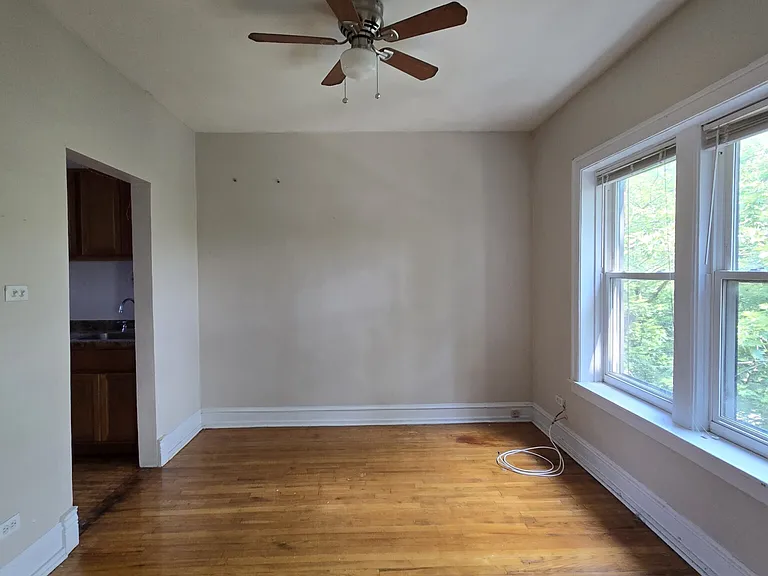 1364 W Estes Ave #2N — Photo 4