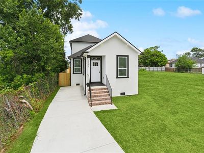 2901 Sam Lenox St, New Orleans, LA, 70121