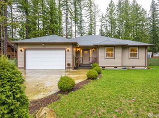 8627 Golden Valley Dr, Maple Falls, WA 98266