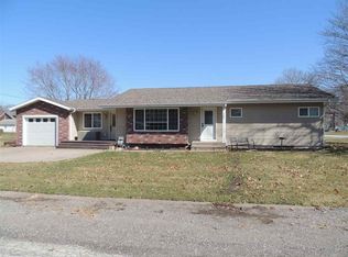 701 10th St, Durant, IA 52747