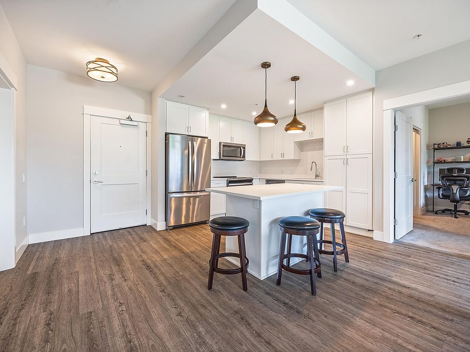 1st image of 2180 Kelly Ave #3413