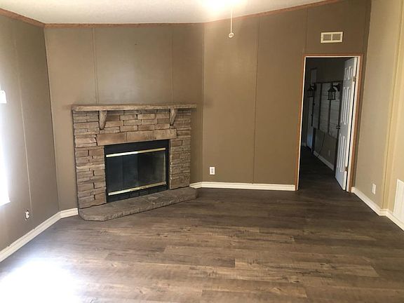 2nd image of 211 Dorothy Dr