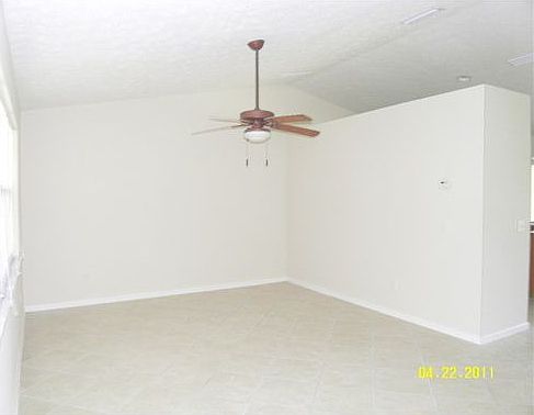 3rd image of 510 SW Dalton Cir
