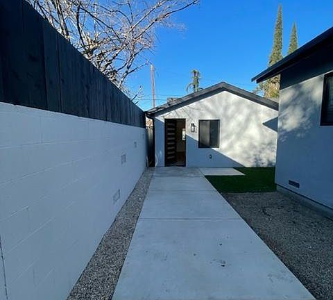 2nd image of 6251 Atoll Ave