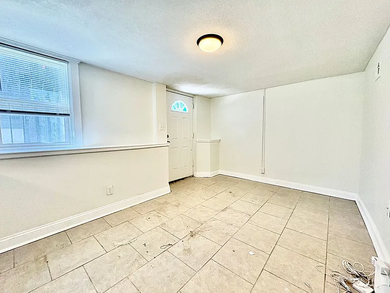Vanderbilt Place — Photo 9