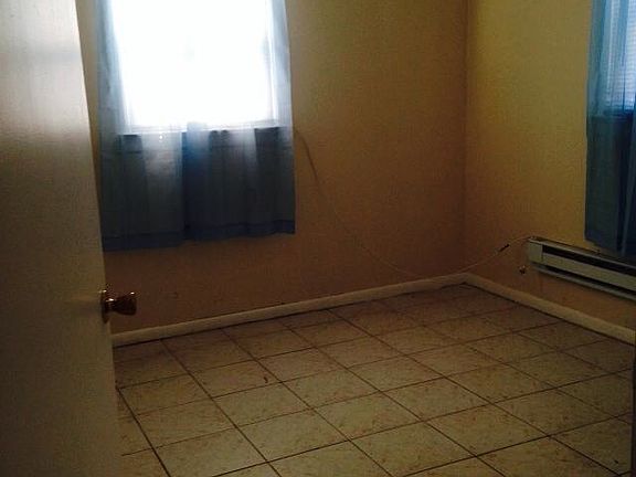 3rd image of 440 W Lincoln Ave
