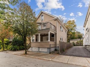 144 Camden Ave, Providence, RI 02908