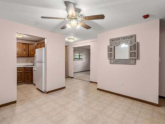 5th image of 151 Providence Rd #3