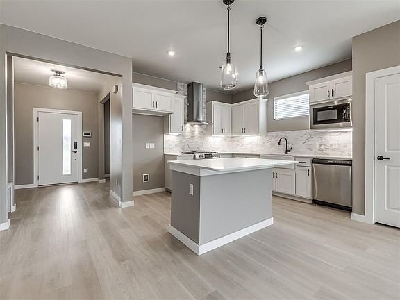 4th image of 8005 NW 152nd Ter