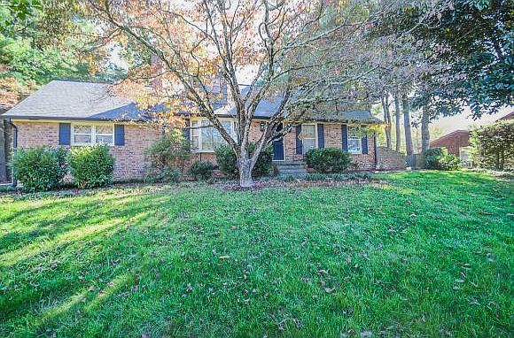 1st image of 505 Ravenwood Dr