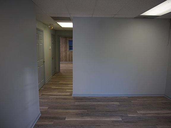 4th image of 9560 Pennsylvania Ave Ste 105