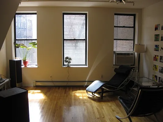 Rented by Skygroup Realty | media 29