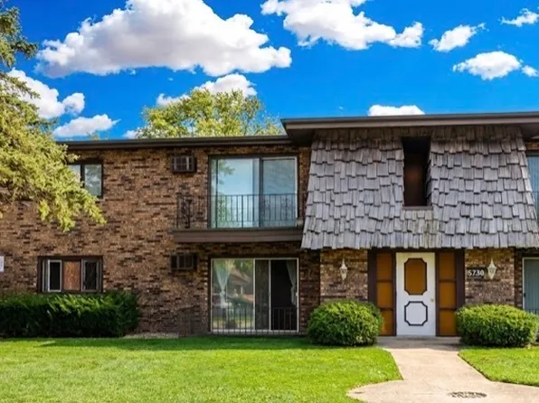 5739 129th St APT 1B, Crestwood, IL 60418
