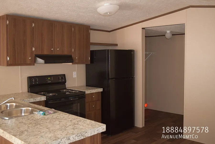 3BR Home in Paradise Hills Estates in Maiden — Photo 3