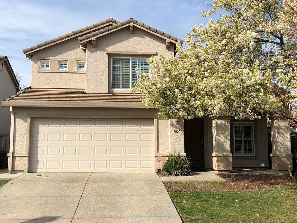 2nd image of 5509 Celebration St