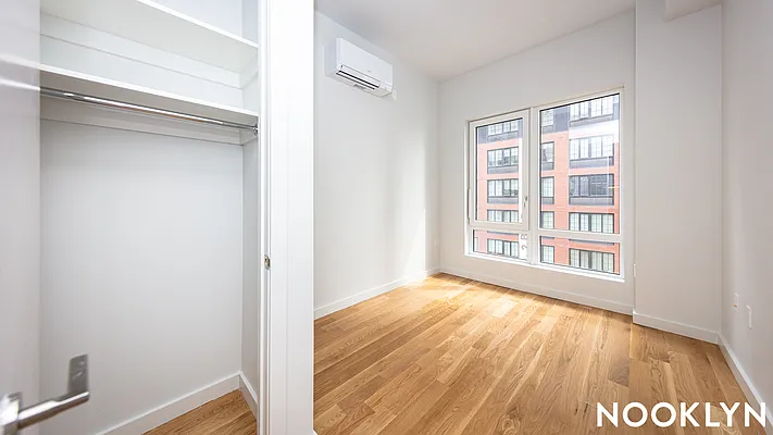 Rented by Nooklyn NYC LLC | media 123