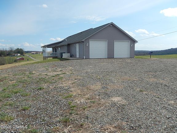 4th image of 658 Waller Divide Rd