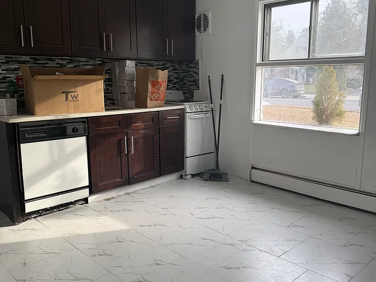 197 Spindle Rd — Photo 2
