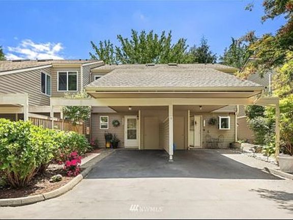 2nd image of 9625 NE 121st Ln